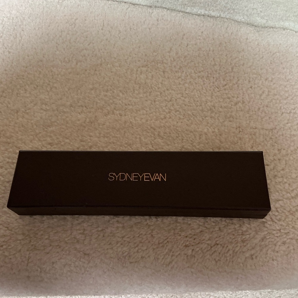 BRAND NEW BEAUTIFUL SYDNEY EVAN SMALL DIAMOND GOLD ICON ANNIVERSARY BRACELET - Picture 16 of 16